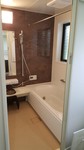 LIXILのアライズ1616Mタイプですモダンな色使いで明るく柔らかな浴室に。