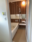 LIXILのアライズ高断熱浴室です　冬はあったかく、また使い勝手もとっても良いシャワーシステムがついてます